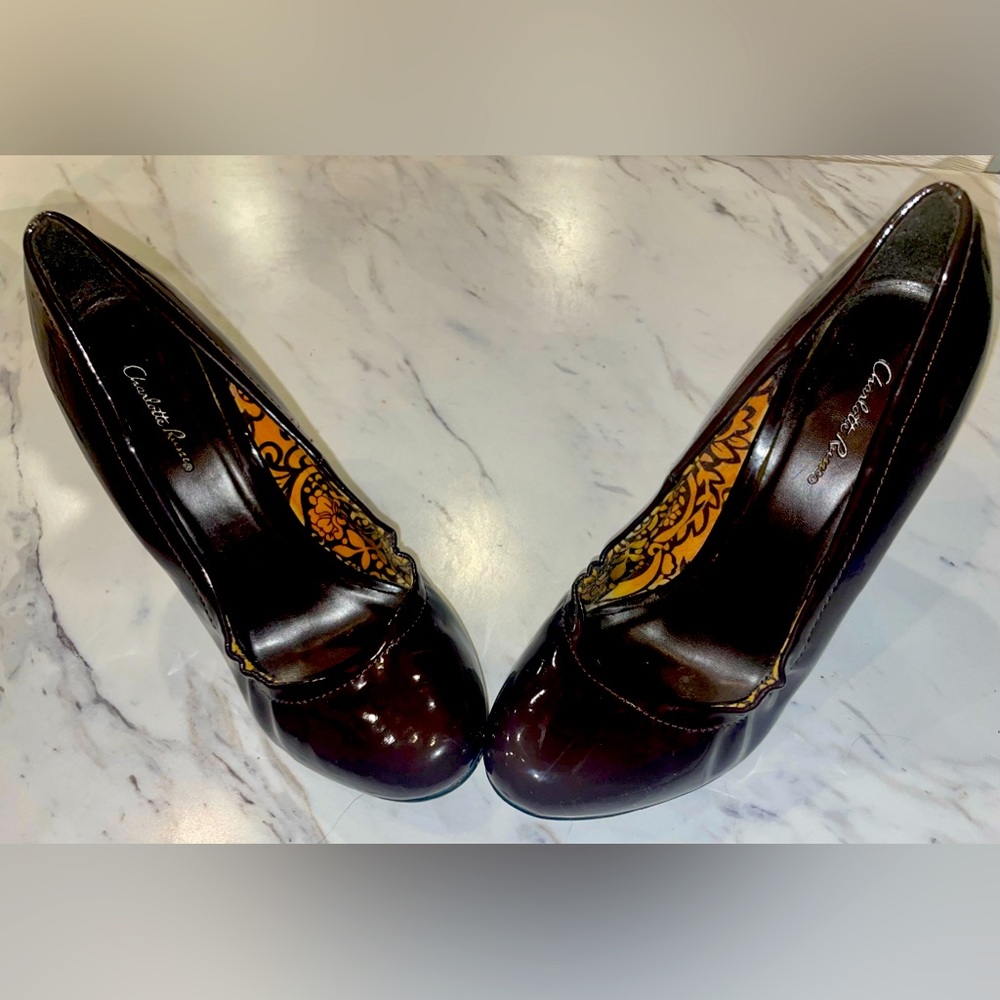 ⭐️Pre owned Charlotte Russe brown slip on pumps.sz 7 9 1/4 “ toe to back of heel